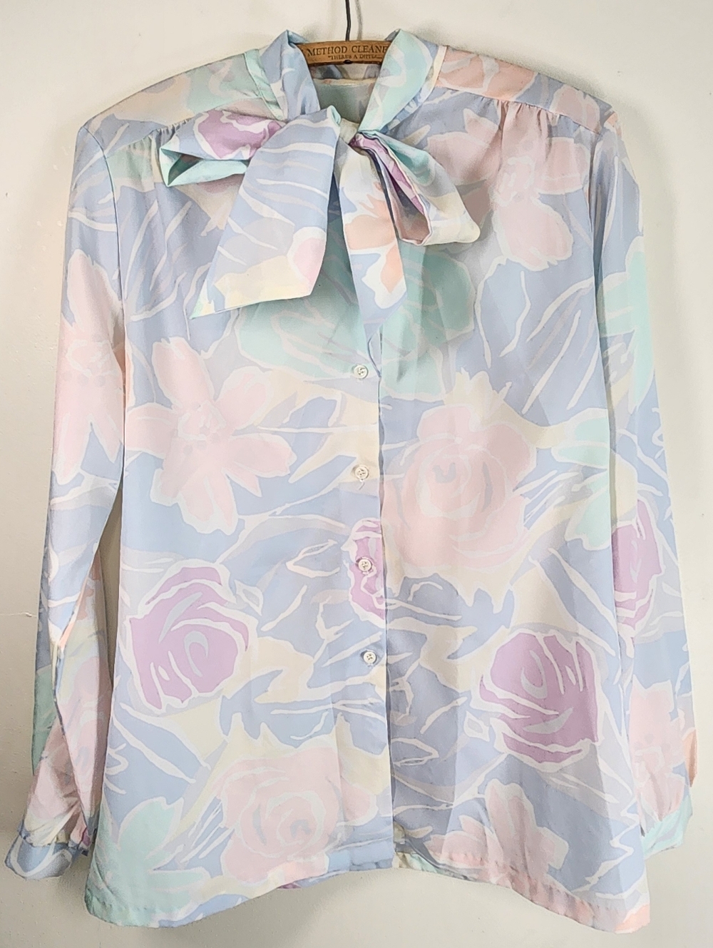 Vintage Pastel Floral Long Sleeve Blouse Large Watercolor Rose Bow Button Down